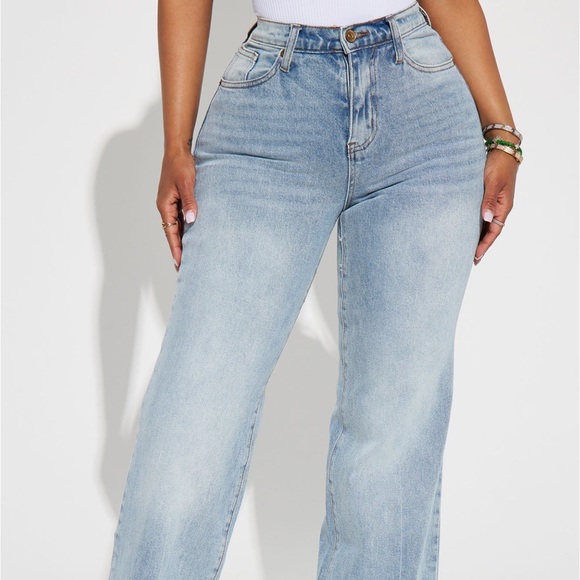 Fashion Nova Wide Leg Jeans - Medium Blue Wash - Picture 2 of 3